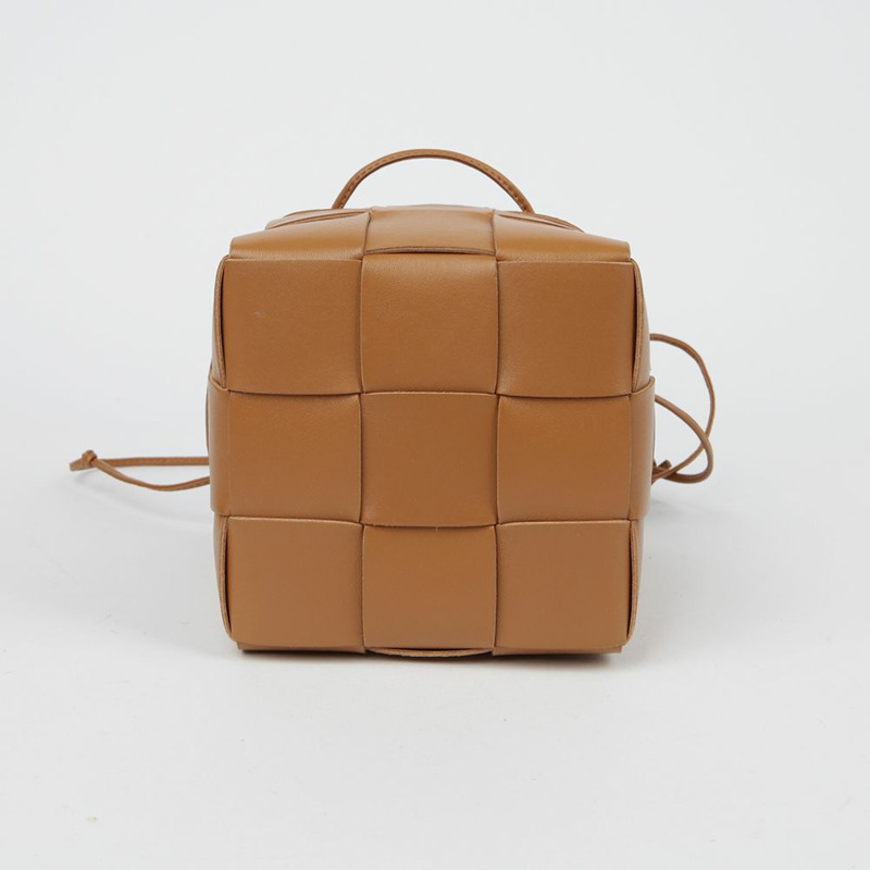 BOTTEGA VENETA 680218 Cassette Bucket 小號肩斜背包-4