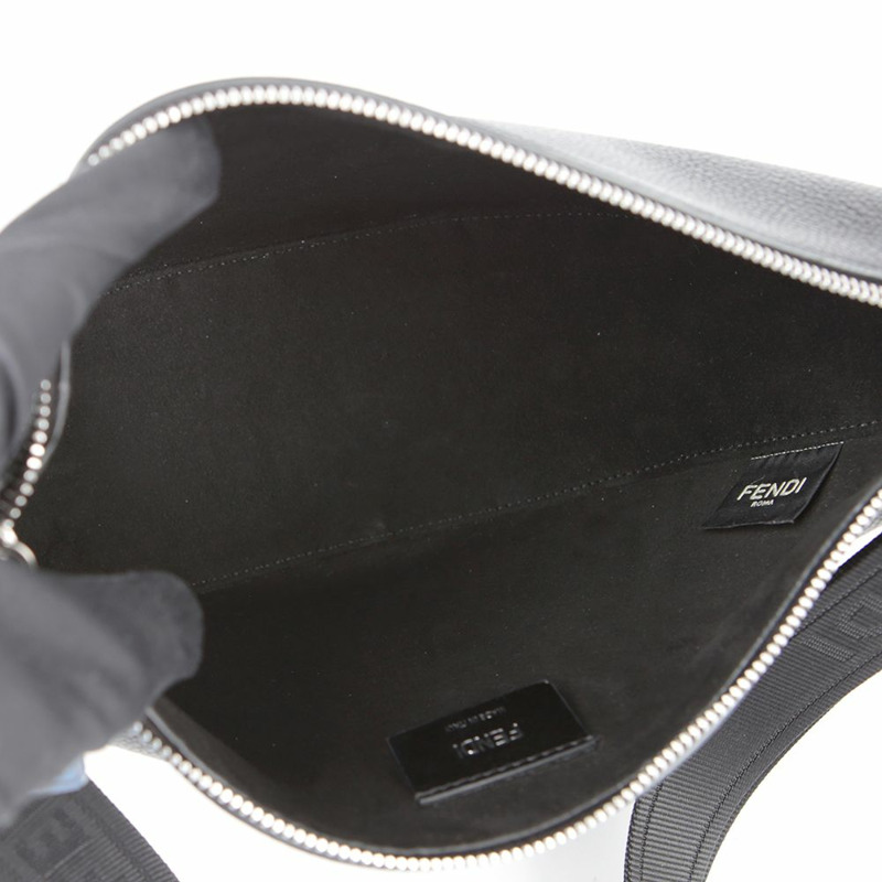 FENDI 7VA635 甜瓜小號肩斜背包-6