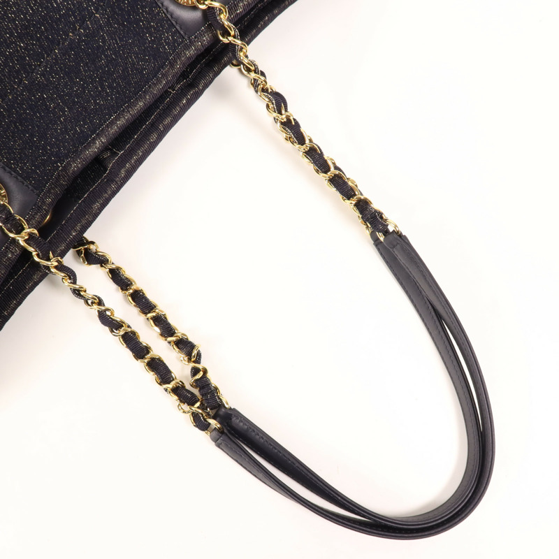 CHANEL 牛仔布Deauville Tote金扣鏈帶肩背袋-4