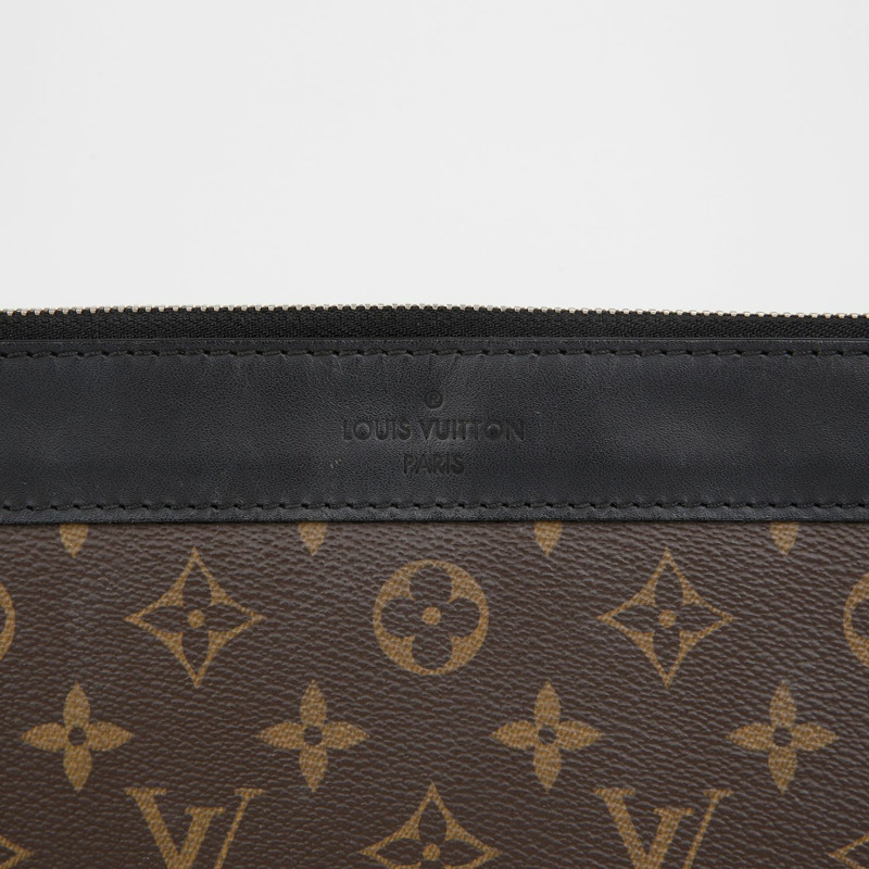 LOUIS VUITTON M69411 Discovery Pochette GM 手拿包-2