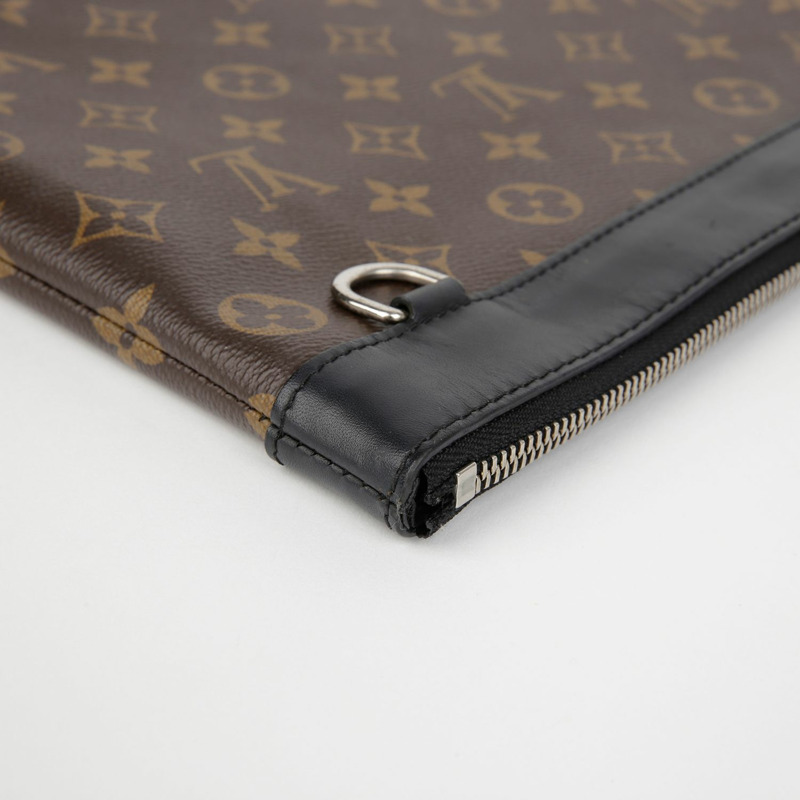 LOUIS VUITTON M69411 Discovery Pochette GM 手拿包-10