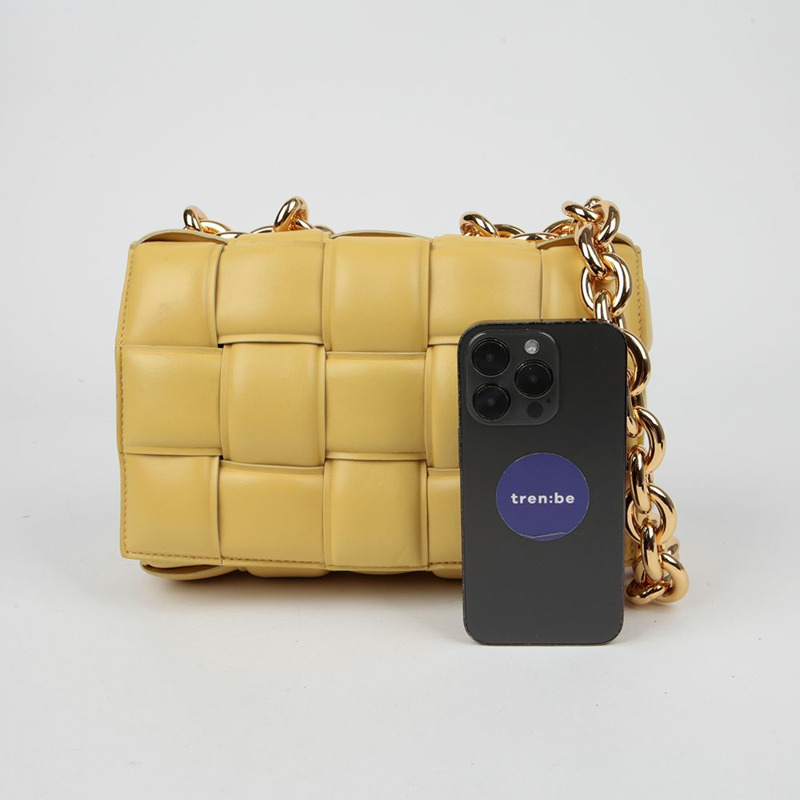 BOTTEGA VENETA 加厚卡式鏈條單肩斜背包 631421-7