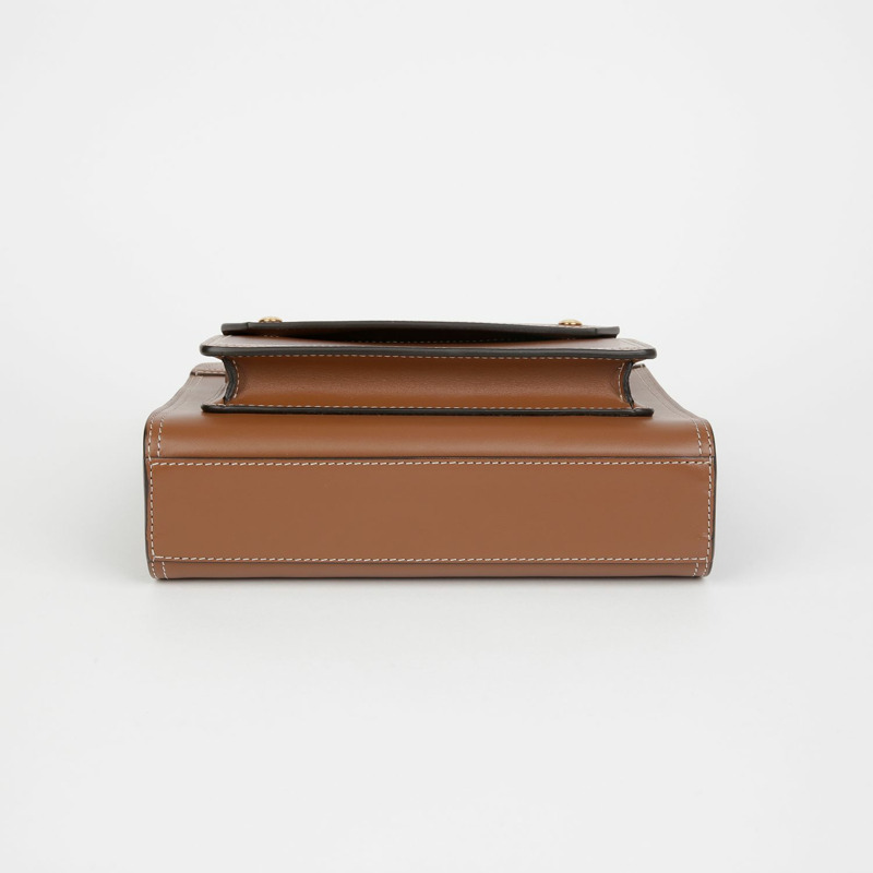 BURBERRY 明線口袋手提包肩背包 8014776-3