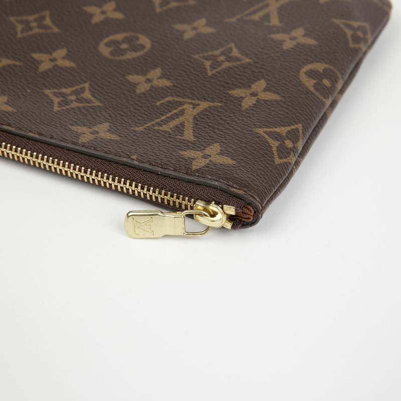 LOUIS VUITTON M44500 Etyu Boyajou PM 離合器-6