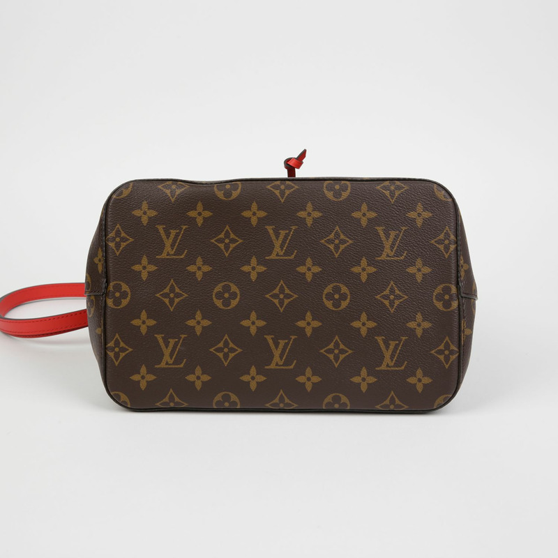 LOUIS VUITTON M44021 Neonoe 水桶斜背包-4
