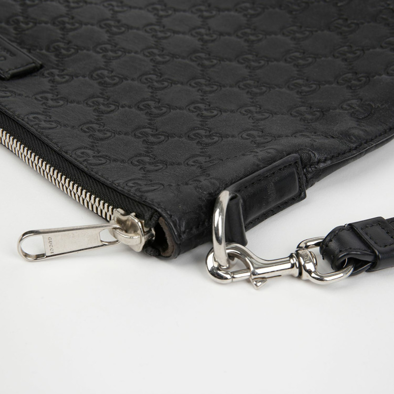 GUCCI Signature 軟帶手拿包 473881-10