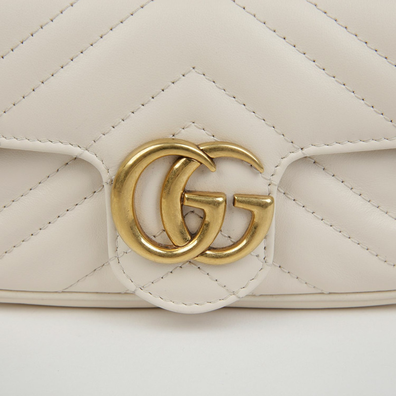 GUCCI GG Marmont 超迷你鏈條斜背包 476433-2