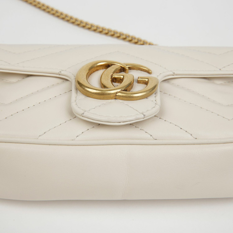 GUCCI GG Marmont 超迷你鏈條斜背包 476433-7