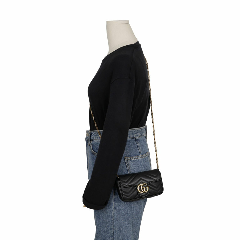 GUCCI GG Marmont 超迷你鏈條斜背包 476433-10