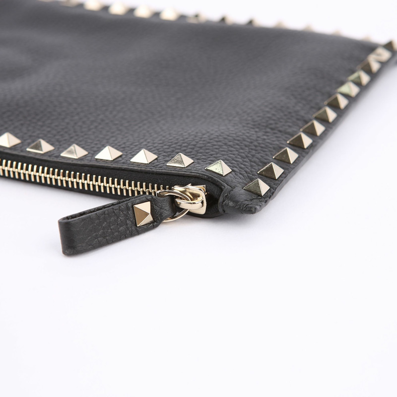 VALENTINO 黑色印章 Alce Rockstud 手拿包-5