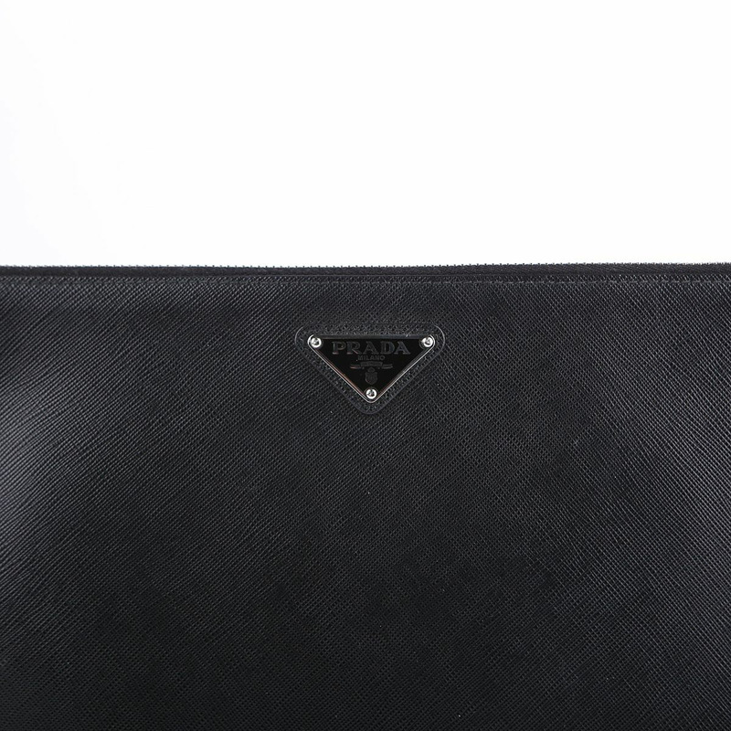 PRADA 黑色 Saffiano 皮革手拿包-1