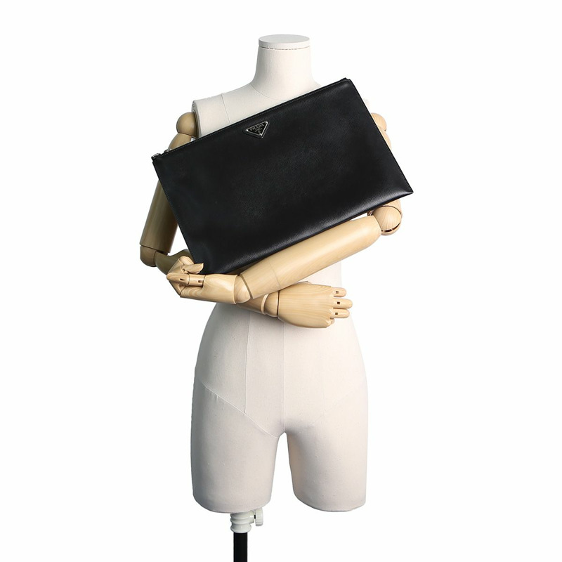 【包稅】PRADA 黑色 Saffiano 皮革手拿包-9