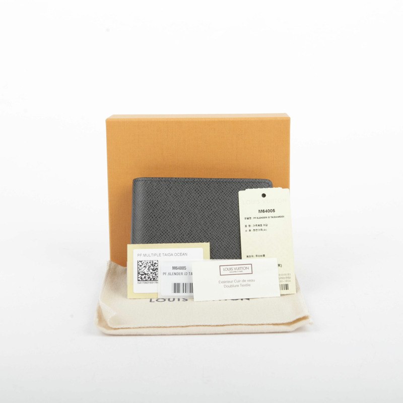 LOUIS VUITTON Taiga 皮革細長皮夾-0