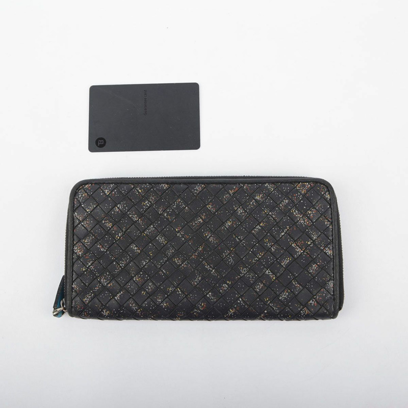 BOTTEGA VENETA 黑色皮革 Intrecciato 繪畫拉鍊錢包-12