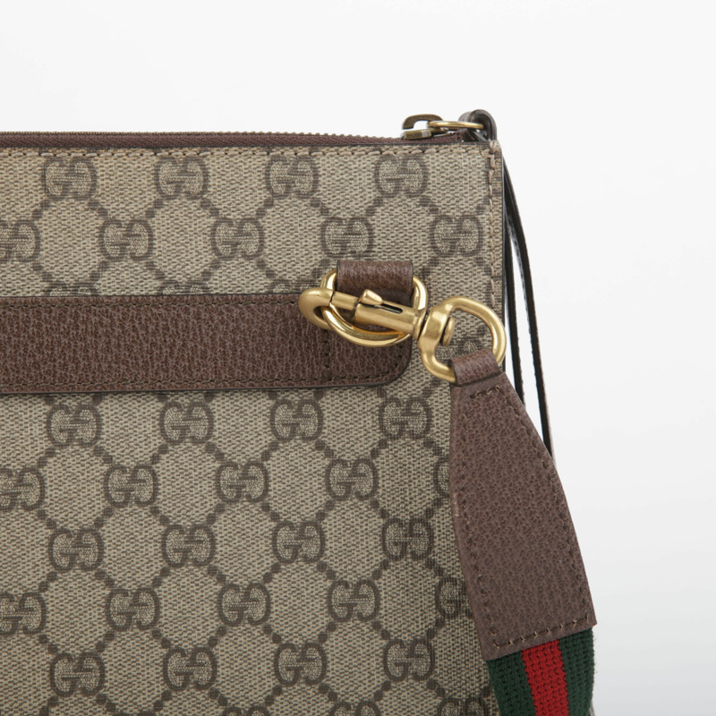 GUCCI GG Supreme 帆布郵差貼片斜背包-8