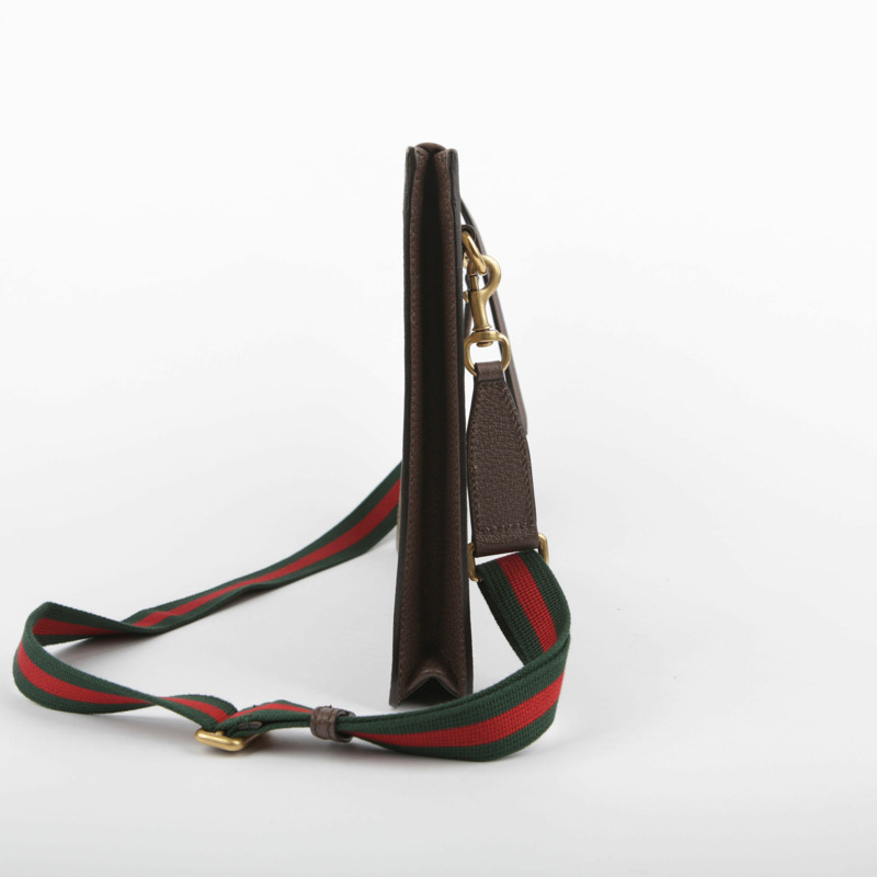 GUCCI GG Supreme 帆布郵差貼片斜背包-9