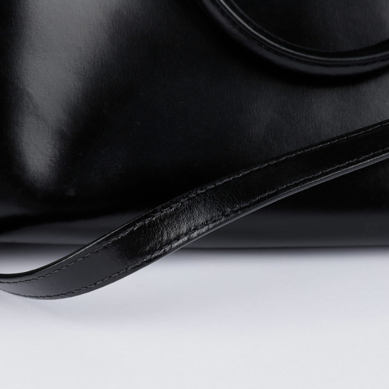 SAINT LAURENT 中型黑色皮革 Uptown 手提包和單肩包-8