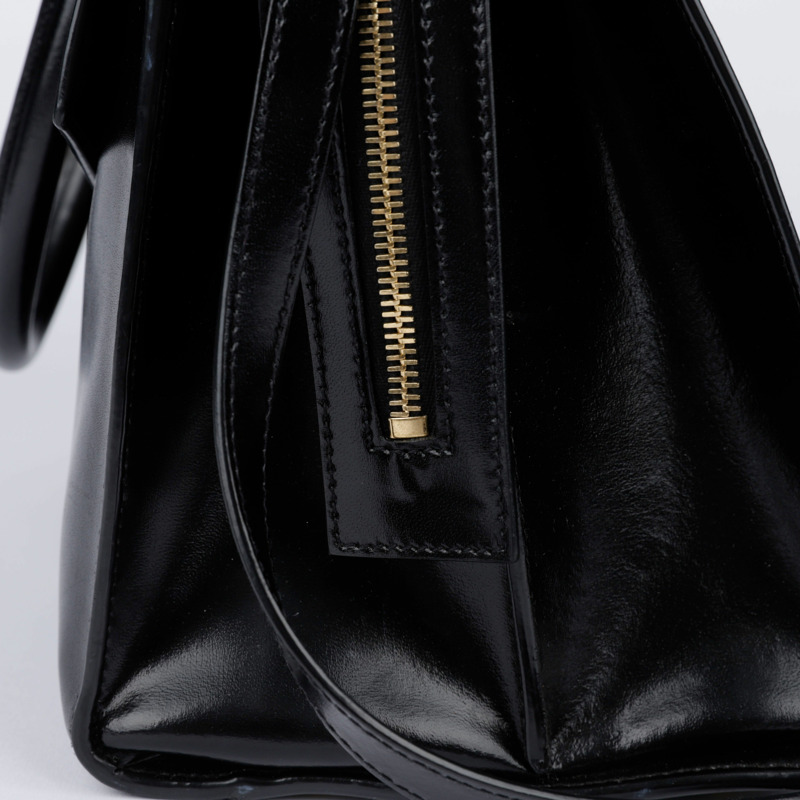 SAINT LAURENT 中型黑色皮革 Uptown 手提包和單肩包-10