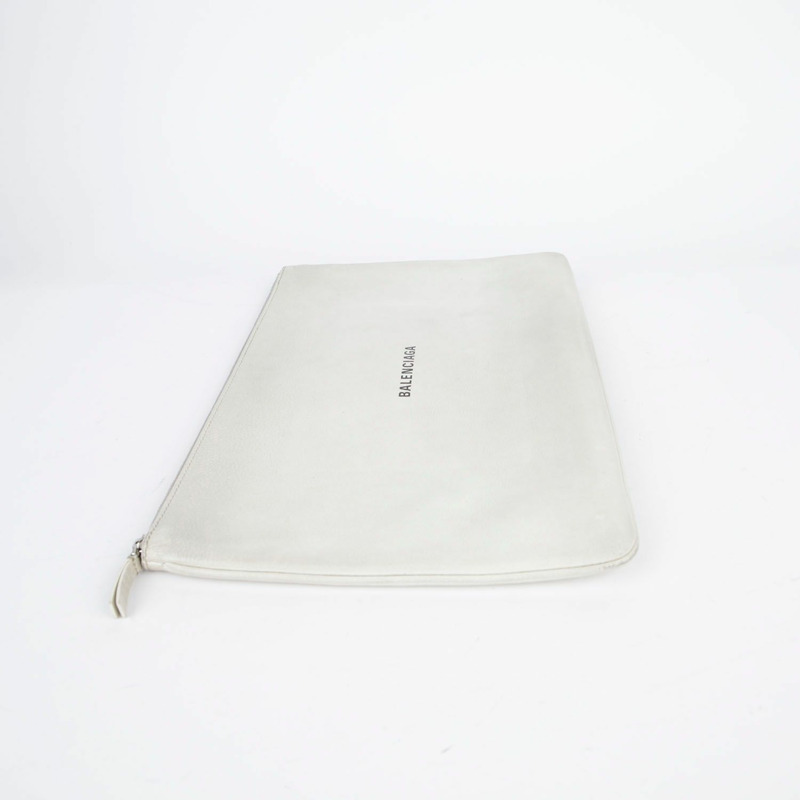 BALENCIAGA 大白色皮革日常手拿包-3