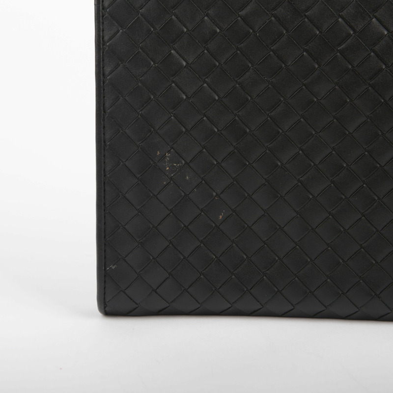 BOTTEGA VENETA 黑色皮革 Intrecciato 文件手拿包-1