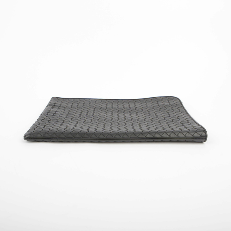 BOTTEGA VENETA 黑色皮革 Intrecciato 文件手拿包-10