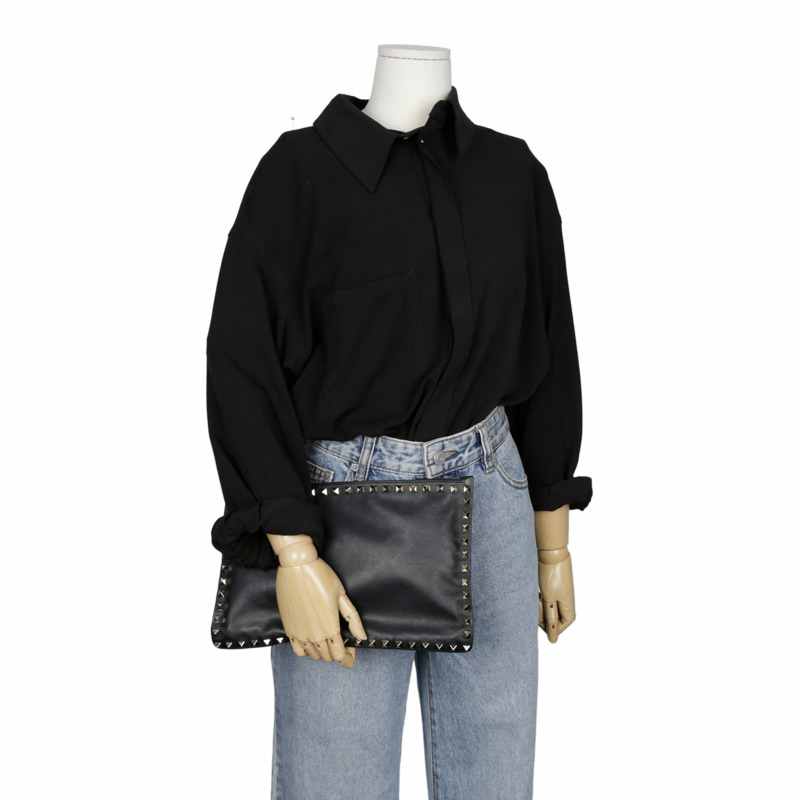 VALENTINO 黑色皮革 Rockstud 手拿包 0269-13