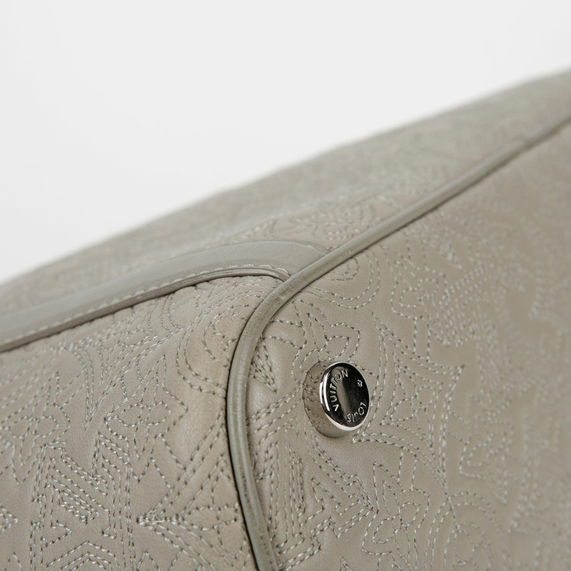 LOUIS VUITTON PM 尺寸灰色 Entelia 皮革 Xyia 托特包和單肩包-9