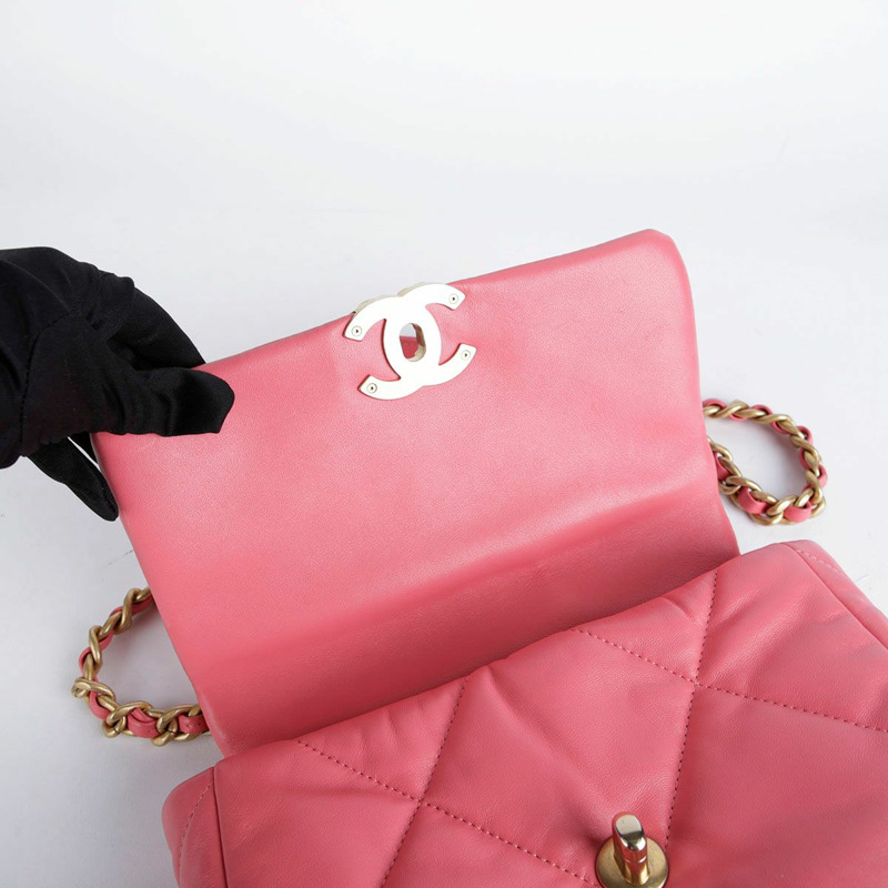 【包稅】CHANEL 中型粉紅羊皮19鏈條單肩包-26