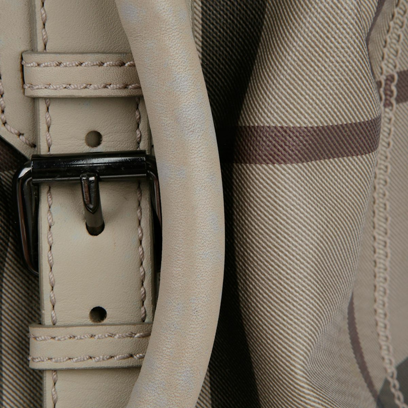 BURBERRY 米色 PVC Smoke Check Northfield 手提包-16