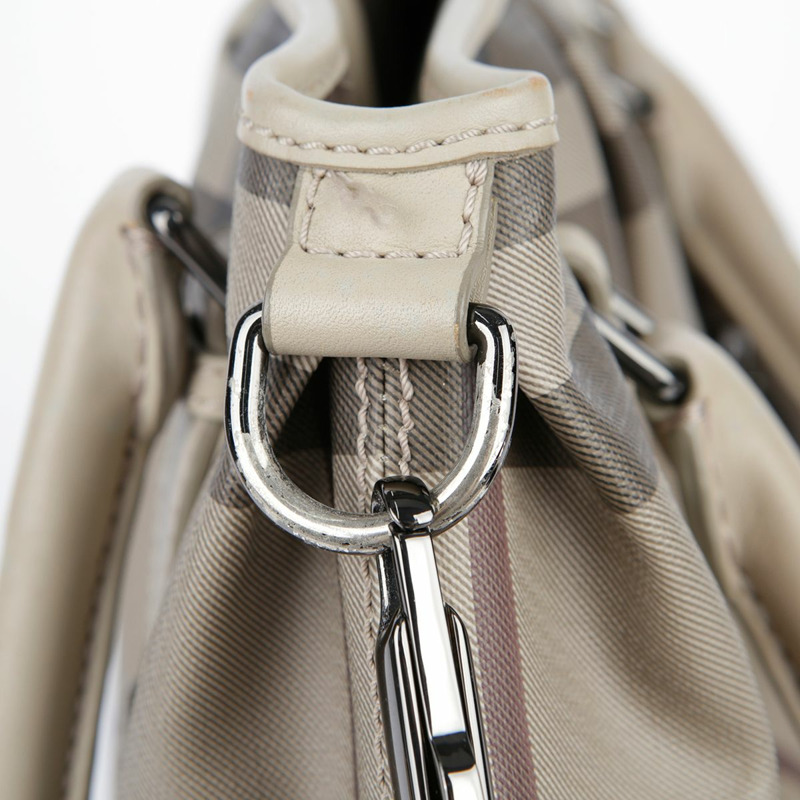 BURBERRY 米色 PVC Smoke Check Northfield 手提包-37
