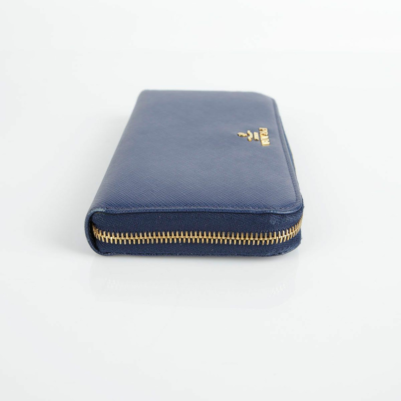 PRADA 藍色 Saffiano 皮革金屬標誌長錢包-9
