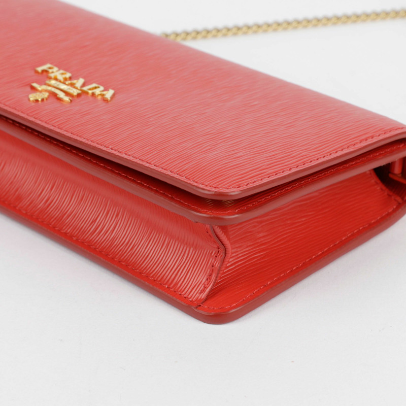 PRADA 紅色 Vitello Move WOC 斜背包-10