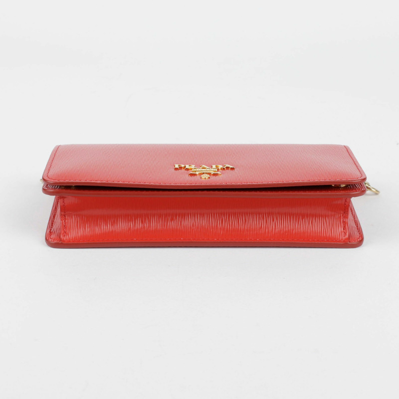 PRADA 紅色 Vitello Move WOC 斜背包-11