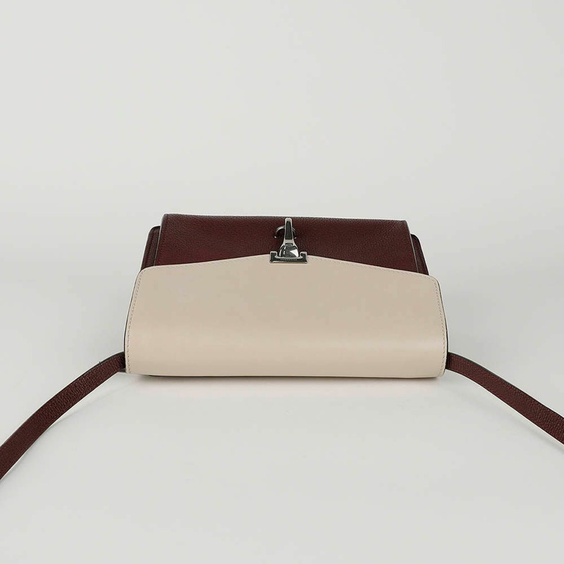 BURBERRY 雙色皮革 McKen 斜背包與肩背包-8