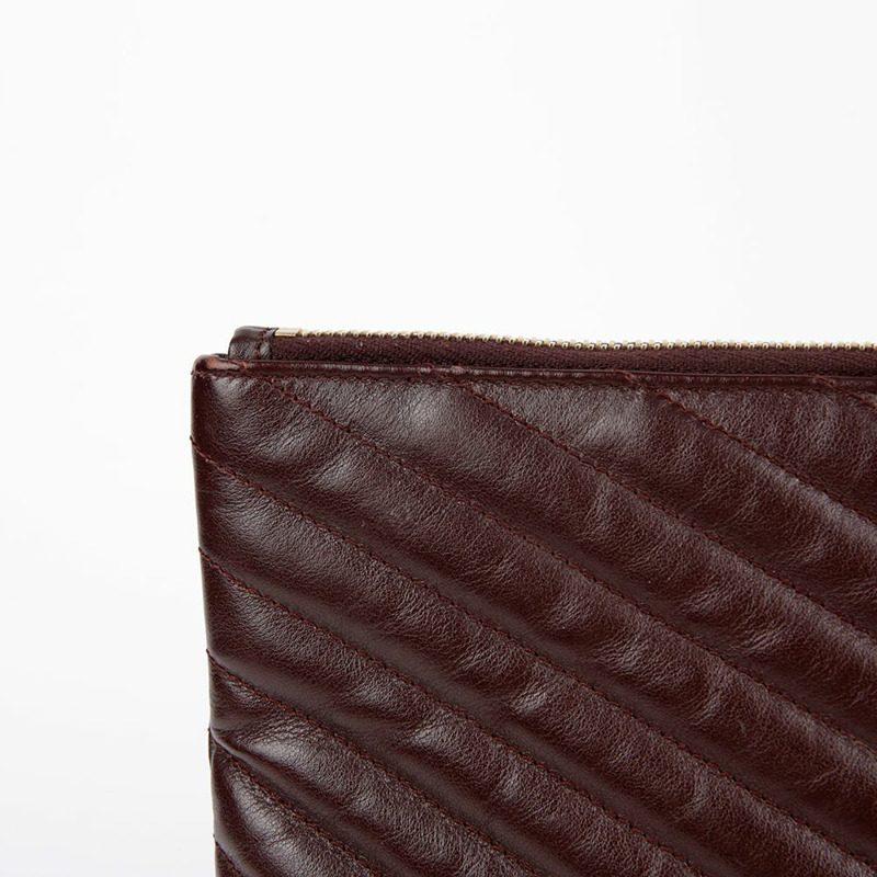 SAINT LAURENT 酒紅色 Matelassé 皮革 Monogram 文件包手拿包-7