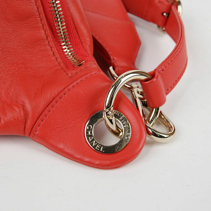 【包稅】CHANEL 紅色羊皮 Pharrell 聯名款單肩斜背包-6