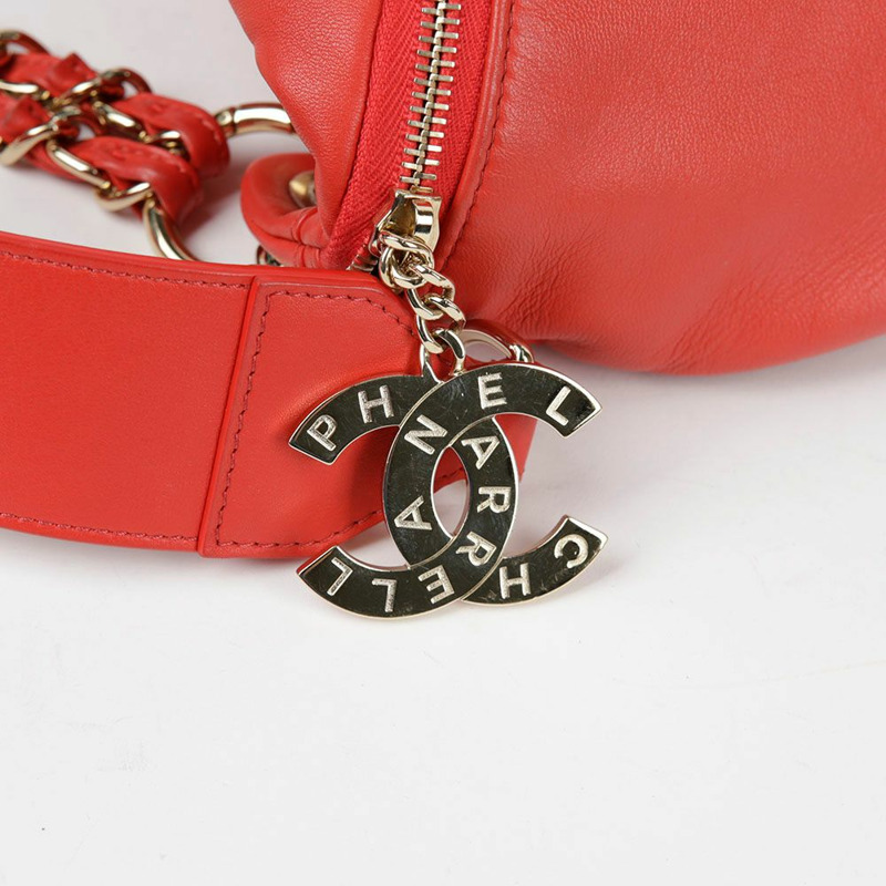 【包稅】CHANEL 紅色羊皮 Pharrell 聯名款單肩斜背包-9