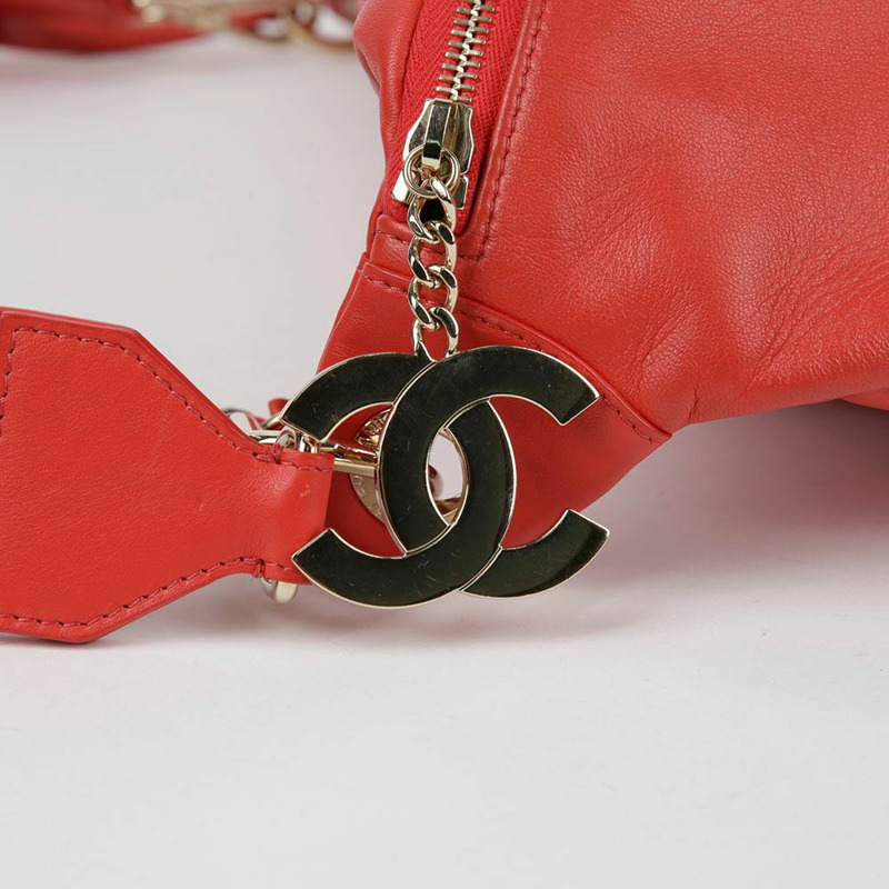 【包稅】CHANEL 紅色羊皮 Pharrell 聯名款單肩斜背包-10