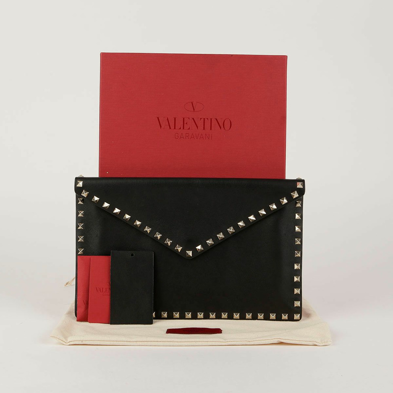VALENTINO 黑色皮革信封手拿包 P002P56BOL-0