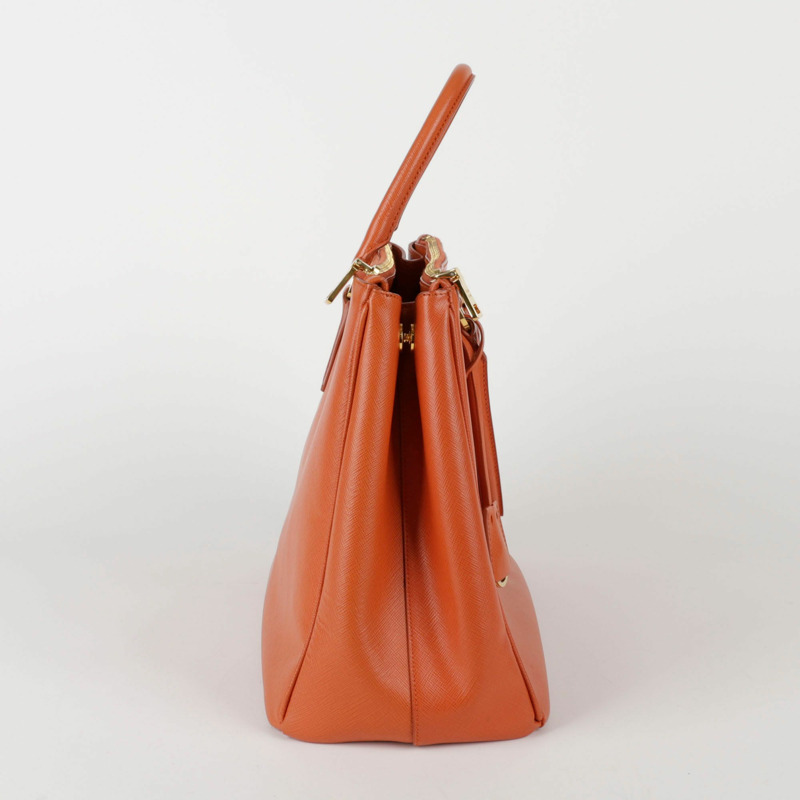 PRADA 橙色 Saffiano 皮革 Lux 手提包-1