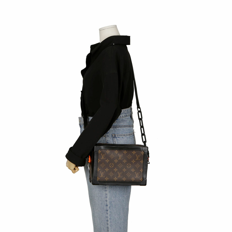 LOUIS VUITTON Monogram Macassar 帆布 Soft Trunk 單背包與斜背包-7