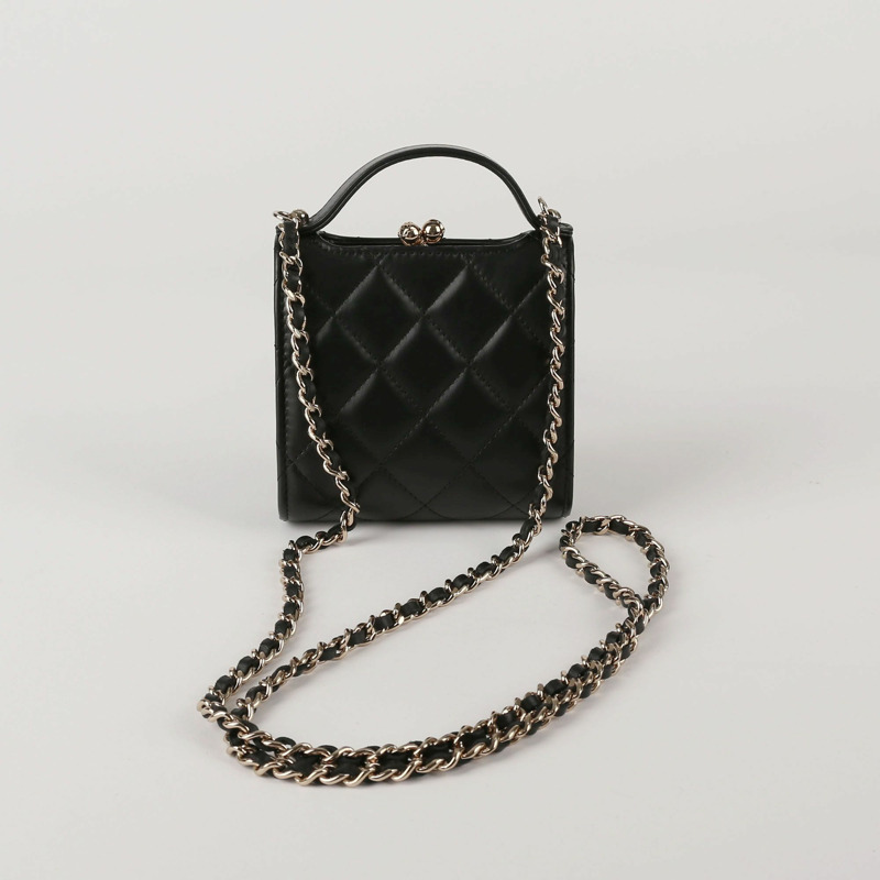 CHANEL 迷你黑色小羊皮復古手把鏈條單肩斜背包-1