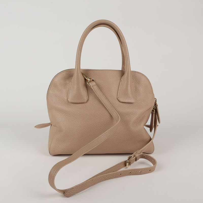 BURBERRY 小號米色粒面皮革 Greenwood 保齡球手提包和單肩包-3