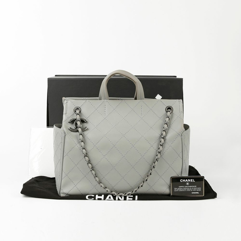 CHANEL 灰色皮革 Wild Stitch 手提包和肩背包-0