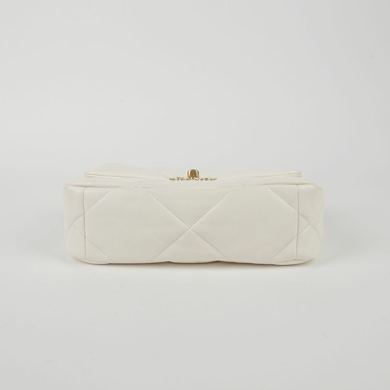CHANEL 白色皮革 19 瓣鏈單肩斜背包-5