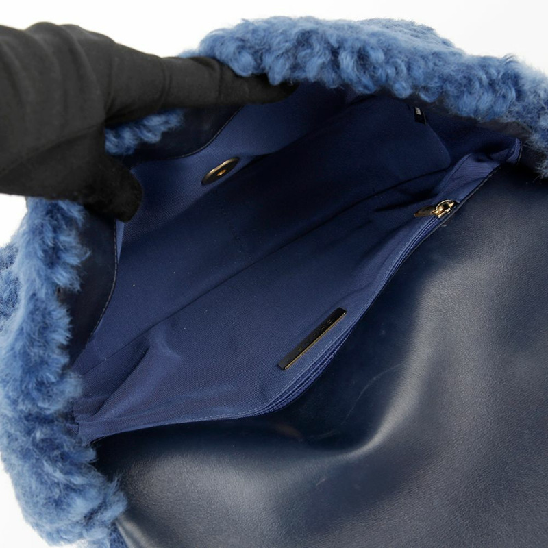 【包稅】CHANEL 小型藍色羊毛皮19翻蓋鏈條單肩斜背包-5