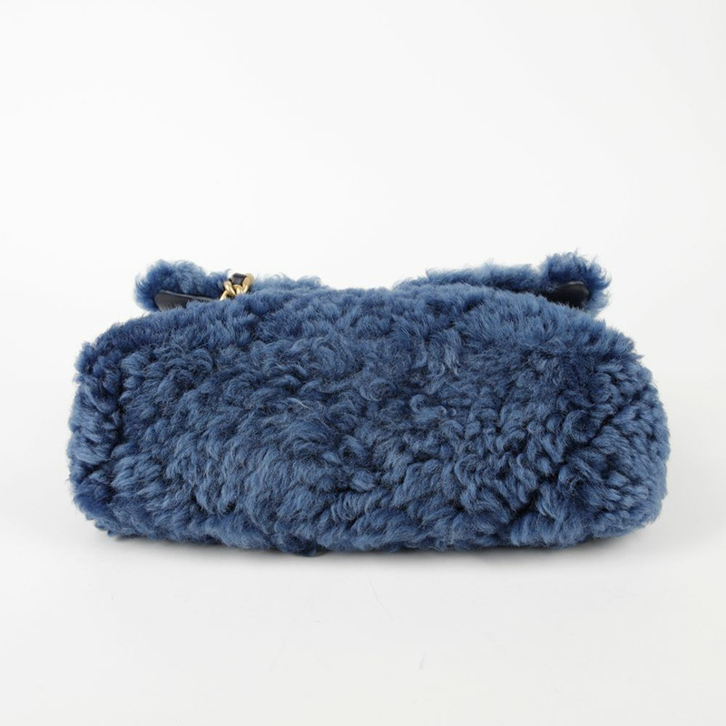 【包稅】CHANEL 小型藍色羊毛皮19翻蓋鏈條單肩斜背包-3