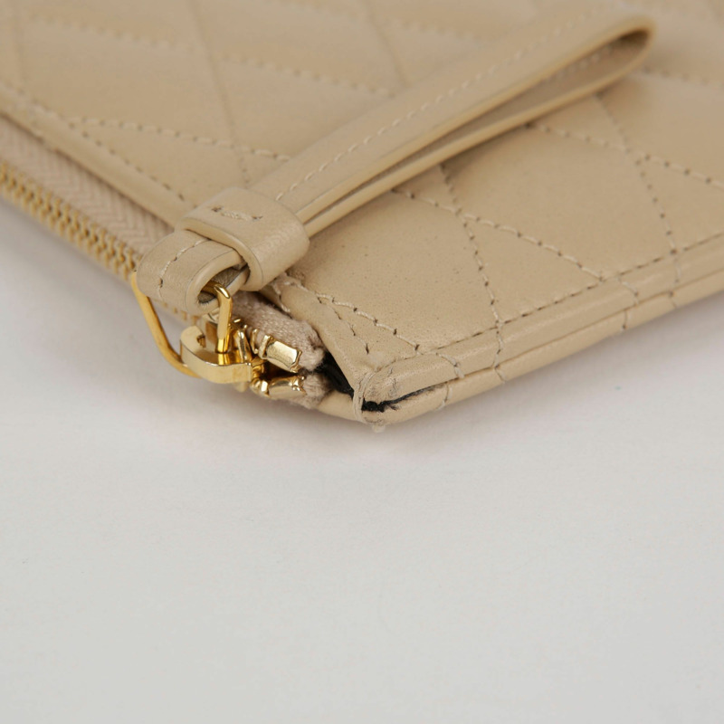 SAINT LAURENT 米色絎縫皮革 iPad 袋-5