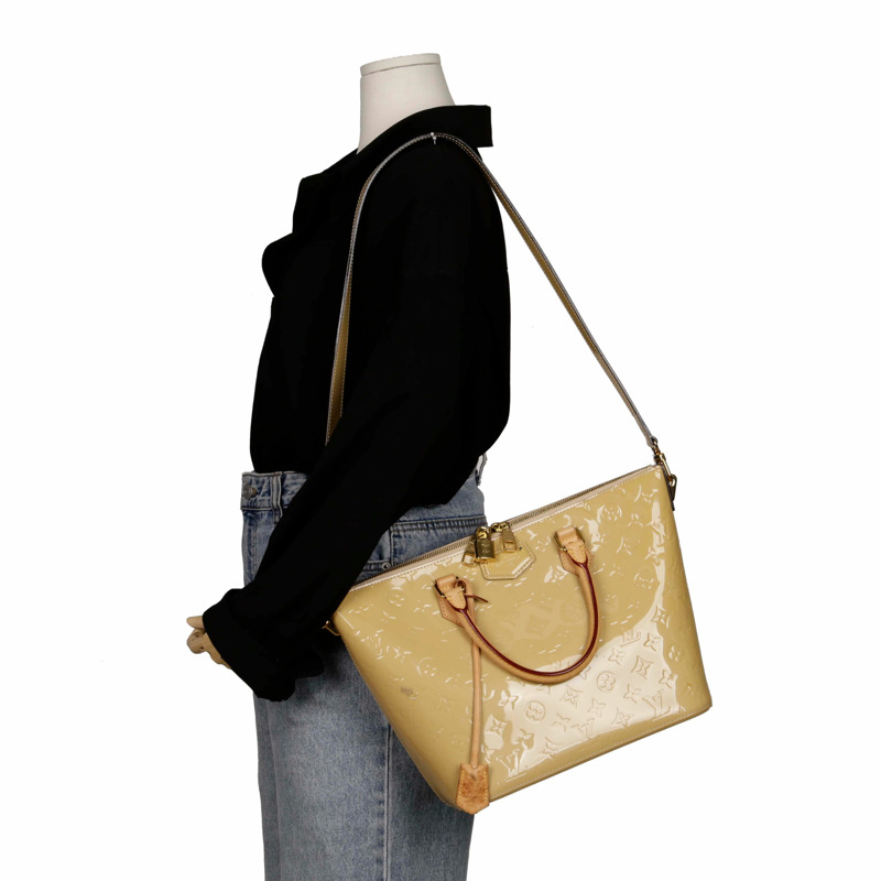 LOUIS VUITTON MM Vernis 皮革 Montebello 手提包和單肩包-12