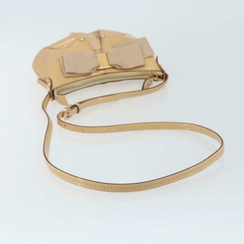 【日本直送】Salvatore Ferragamo Vala 單肩包 琺瑯 米色 金色 正品 143585-6